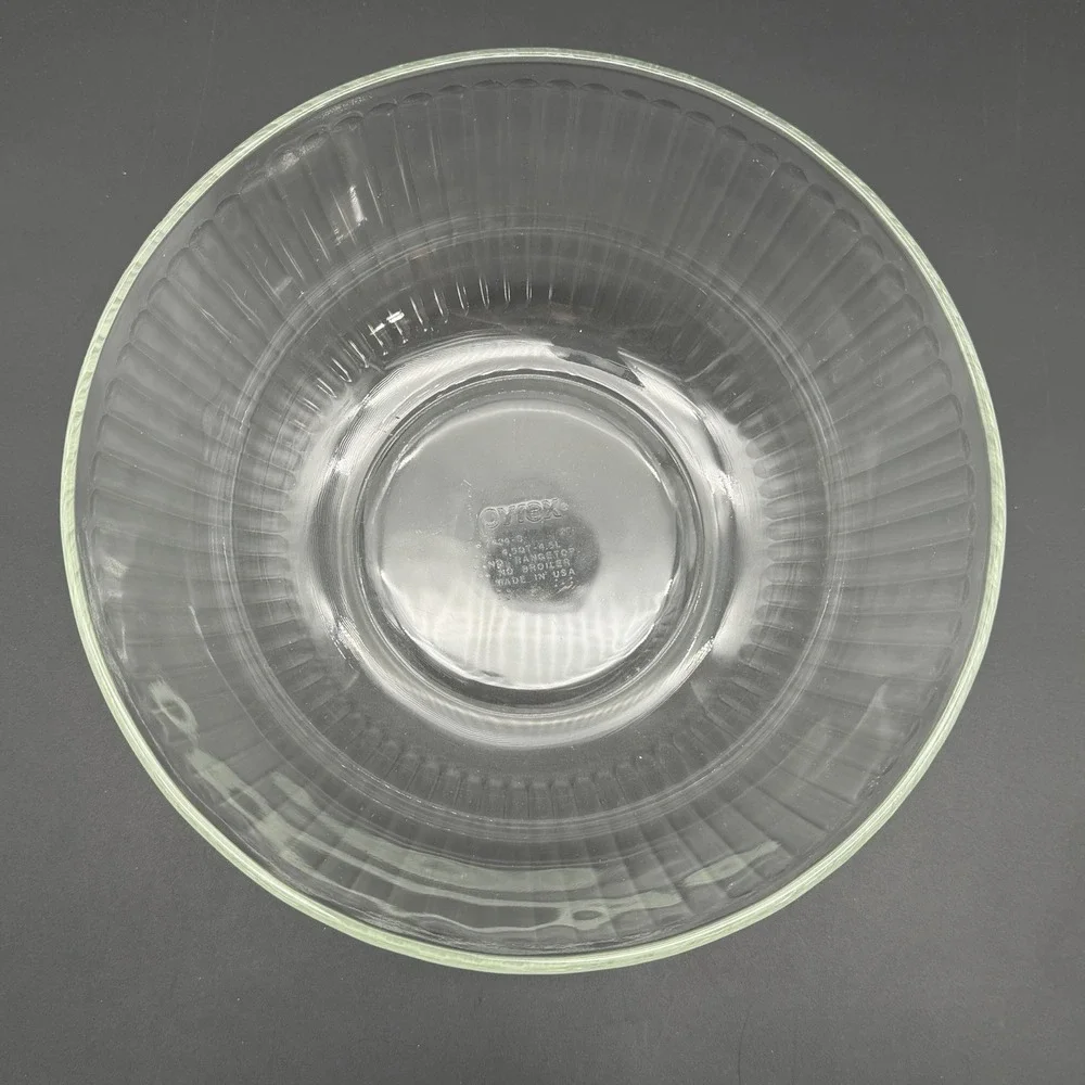 Pyrex Clear Ribbed Glass Mixing Bowl - Size 4.5QT / 4.5L, 7404-S, Made In USA